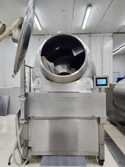 USED VACUUM TUMBLER WITH COOLING SYSTEM